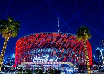 دبي تستضيف نجوم الفنون القتالية المختلطة يوم الجمعة