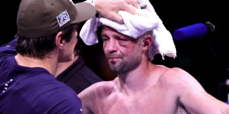 جوش تايلور يكشف سر اعتزاله الملاكمة