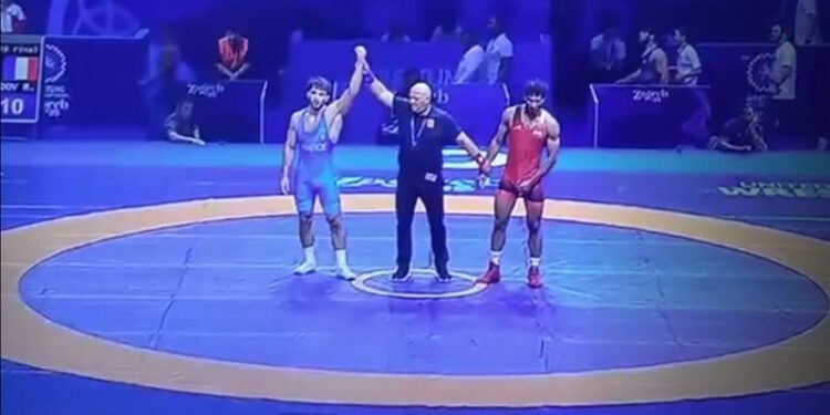 المصارع المصري أحمد محمود يحلم ببرونزية فى بطولة العالم