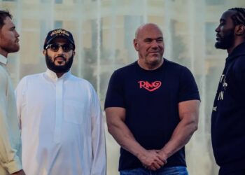 كراوفورد : مواجهتي مع كانيلو فرصة لصناعة الأساطير