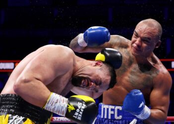 واردلي “محارب إبسويتش” يتحدي أوسيك .. وينتظره فى نزال على اللقب