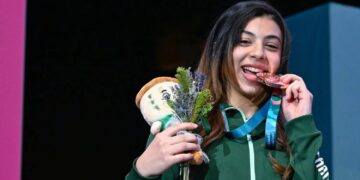 السعودية سهي الفار تحصد برونزية الملاكمة التايلاندية بدورة التضامن