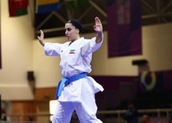 الإيرانية فاطمة تصل إلى نهائي الكاراتيه بدورة التضامن الإسلامي