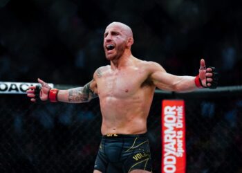 فولكانوفسكي ينفي شائعات إعتزاله .. ويؤكد استعداده لمواجهة دييجو لوبيز