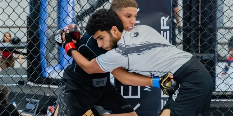 بطولة الإمارات للفنون القتالية المختلطة تنطلق يوم 10 يناير