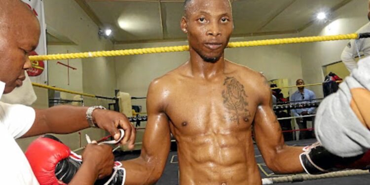 بعد إيقاف 4 سنوات .. ملاكم جنوب أفريقيا تيتي يستعيد رخصة اللعب