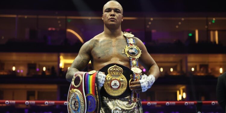 واردلي جاهز لمواجهة تايسون فيوري للدفاع عن لقبه