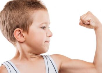 متى نبدأ في تدريب القوة العضلية عند الطفل؟