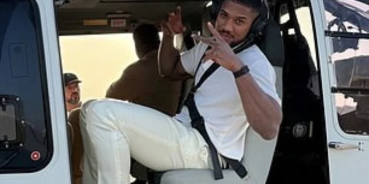 جوشوا يشتري شقة فى سلطنة عمان بـ1.2 مليون إسترليني