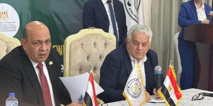 الإتحاد الأفريقي للووشو كونغ فو : شريف مصطفي رئيسا وعادل زهرة نائبا