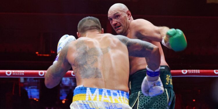 تايسون فيوري يثير الجدل مجددا حول موعد إعتزاله