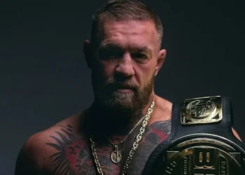 تفاصيل عودة أسطورة الفنون القتالية ماكجريجور