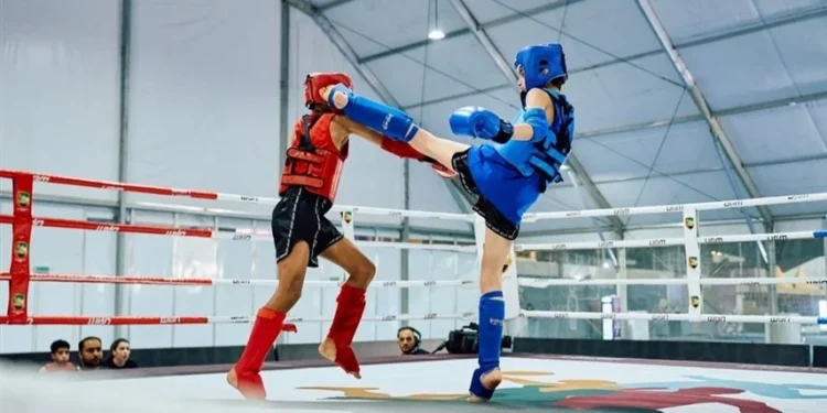 200 لاعب يتنافسون في”المواي تاي والكيك بوكسينج” ببطولة الشيخ منصور بن زايد