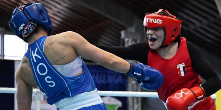المصرية يمني عياد تفوز ببرونزية بلغاريا الدولية للملاكمة